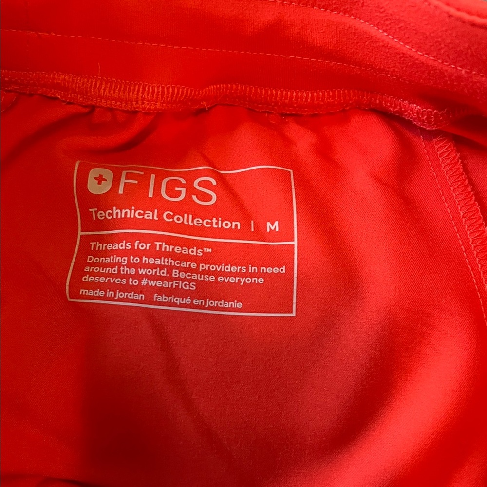 LIKE NEW ~ Worn Twice ~ Figs Scrubs - Picture 3 of 5